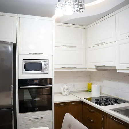 Noora アパート ティラナ